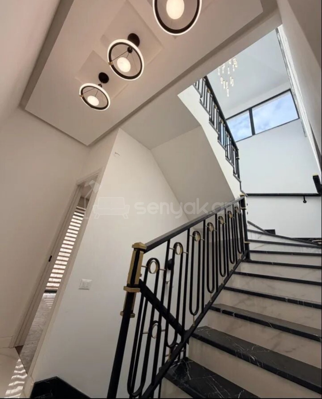 Նորակառույց Կոմերցիոն Տարածք, 120քմ