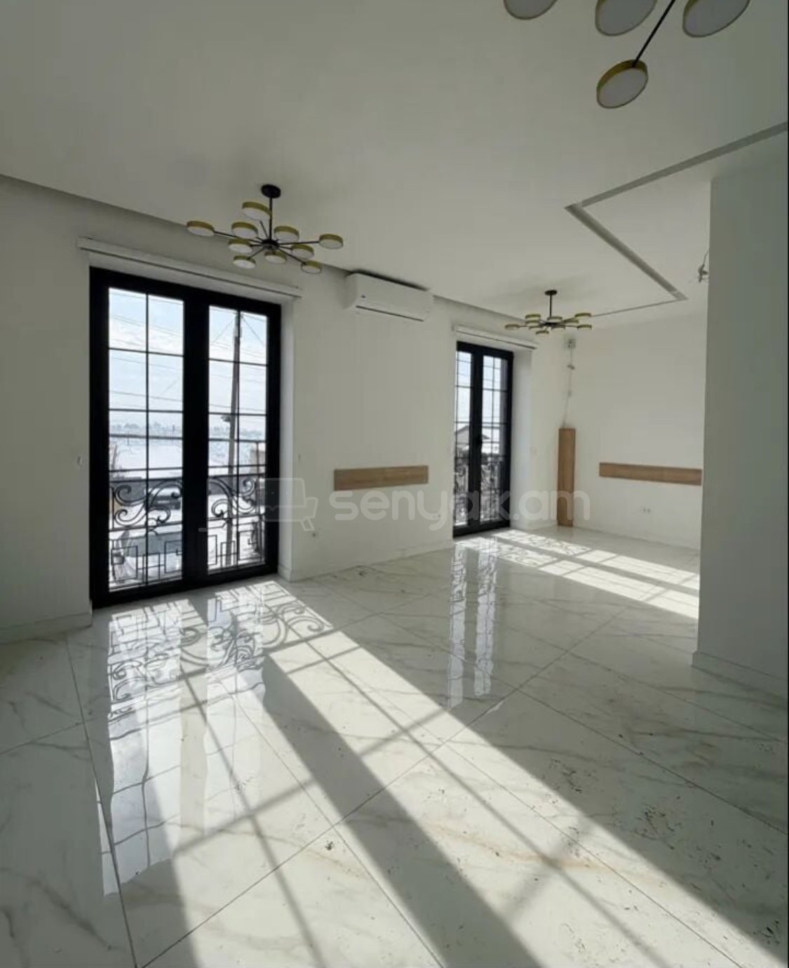 Նորակառույց Կոմերցիոն Տարածք, 120քմ