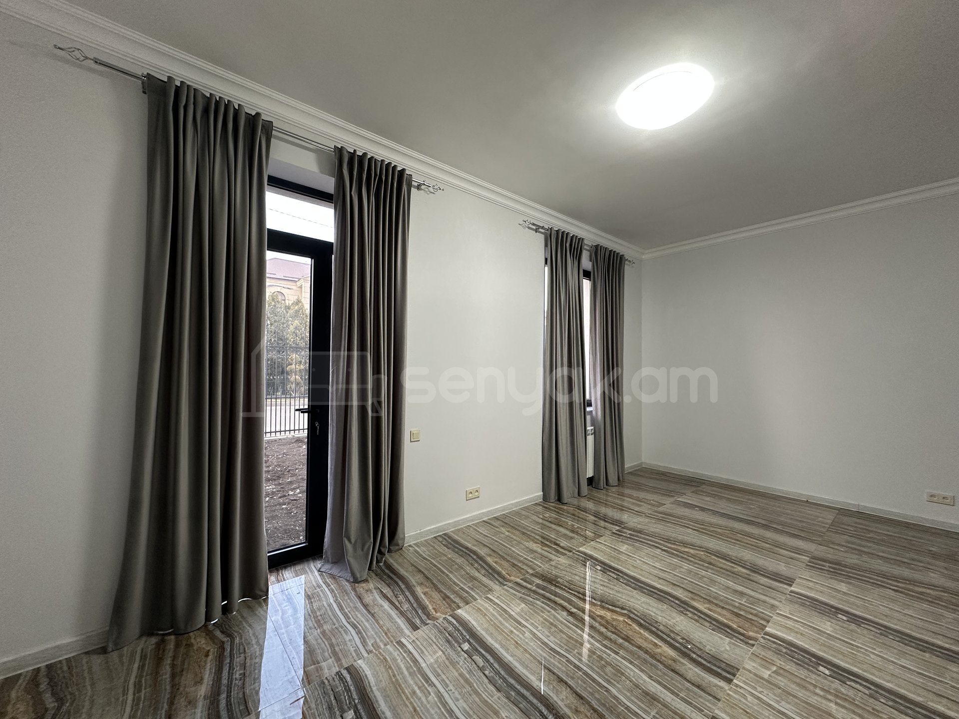 Օֆիսային Տարածք, 140քմ, Կապիտալ Վերանորոգված