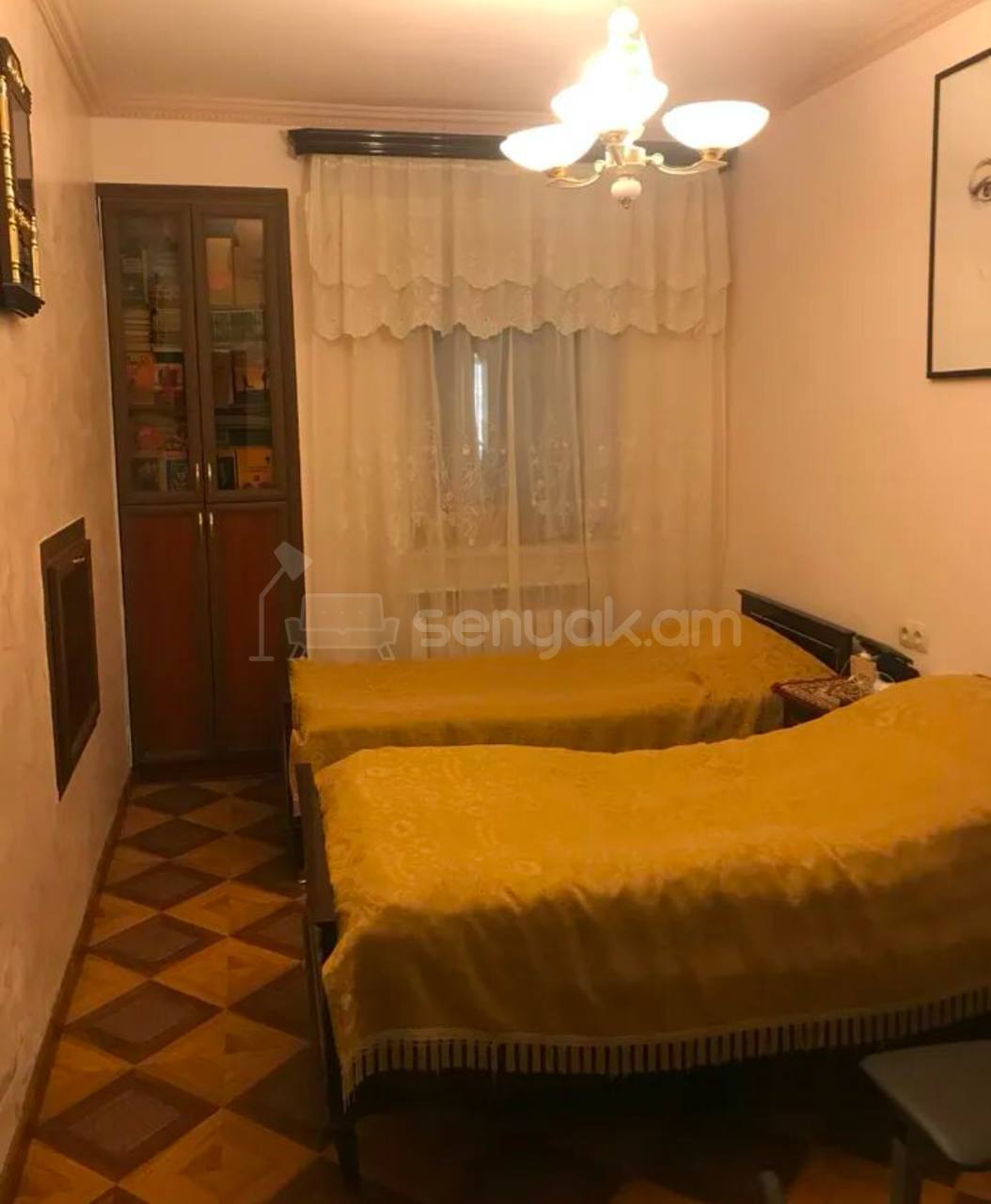 4 Սենյականոց Բնակարան Քարե Շենքում, 106քմ, 1/5 հարկ, Կապիտալ Վերանորոգված