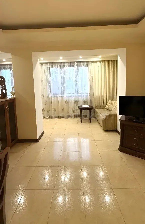 2 Սենյականոց Բնակարան Քարե Շենքում, 54քմ, 4/5 հարկ, Կապիտալ Վերանորոգված