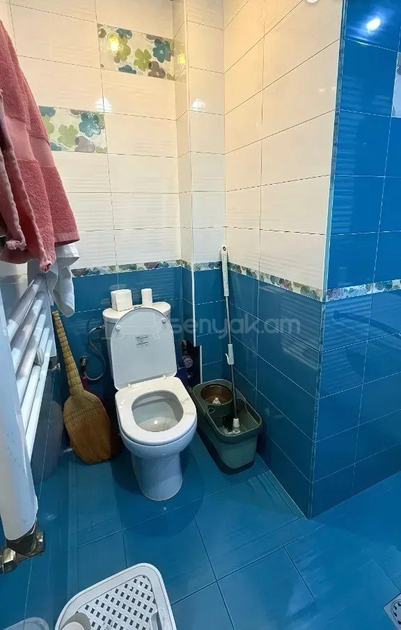 2 Սենյականոց Բնակարան Քարե Շենքում, 54քմ, 4/5 հարկ, Կապիտալ Վերանորոգված