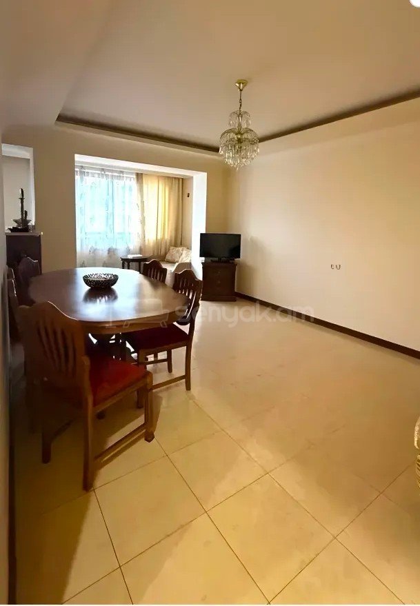 2 Սենյականոց Բնակարան Քարե Շենքում, 54քմ, 4/5 հարկ, Կապիտալ Վերանորոգված