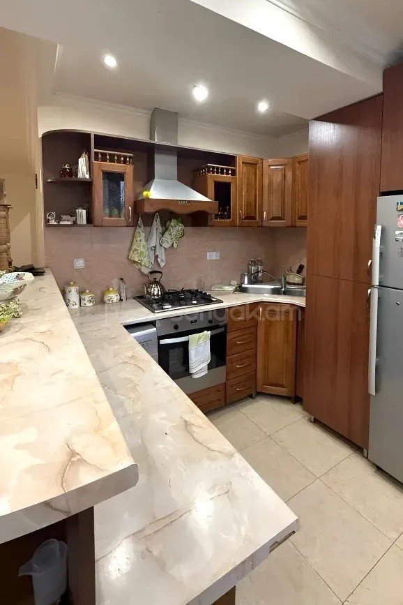 2 Սենյականոց Բնակարան Քարե Շենքում, 54քմ, 4/5 հարկ, Կապիտալ Վերանորոգված