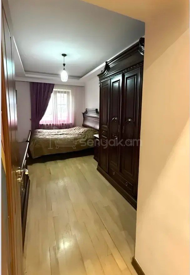 2 Սենյականոց Բնակարան Քարե Շենքում, 54քմ, 4/5 հարկ, Կապիտալ Վերանորոգված