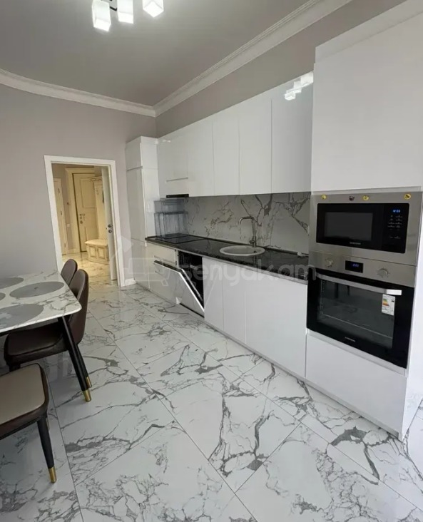 3 Սենյականոց Բնակարան Նորակառույցում, 91քմ, 2/4 հարկ, Դիզայներական Վերանորոգված, Կահավորված