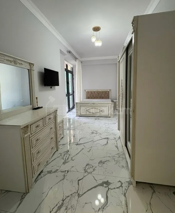 3 Սենյականոց Բնակարան Նորակառույցում, 91քմ, 2/4 հարկ, Դիզայներական Վերանորոգված, Կահավորված