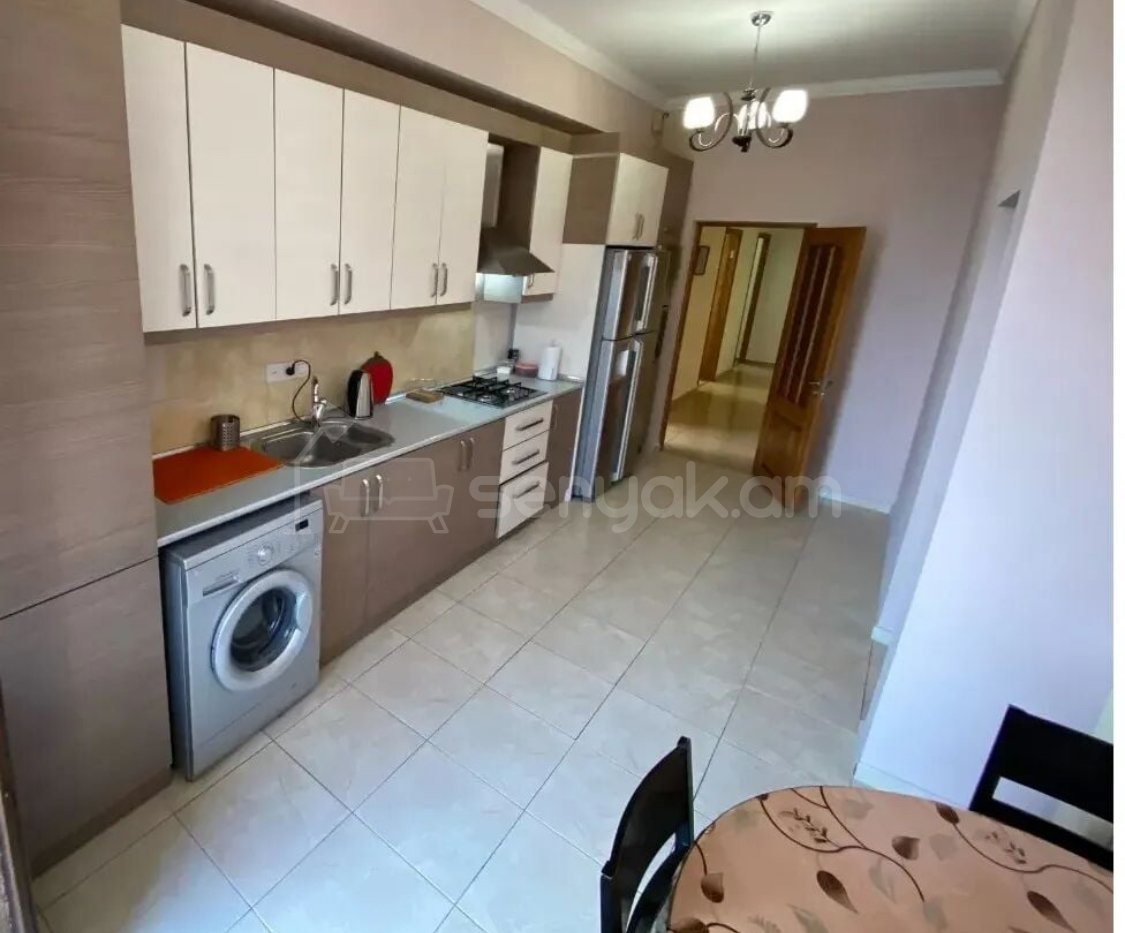 4 Սենյականոց Բնակարան Նորակառույցում, 150քմ, 13/14 հարկ, Կապիտալ Վերանորոգված