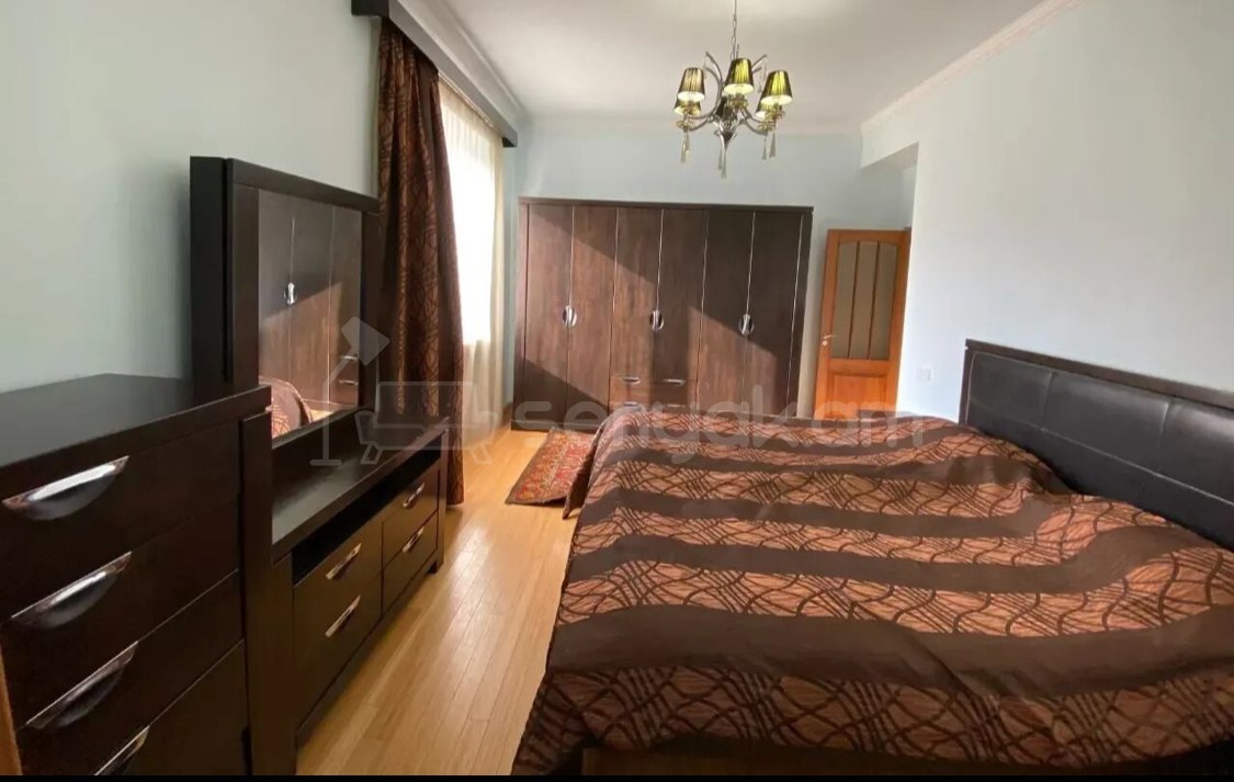 4 Սենյականոց Բնակարան Նորակառույցում, 150քմ, 13/14 հարկ, Կապիտալ Վերանորոգված