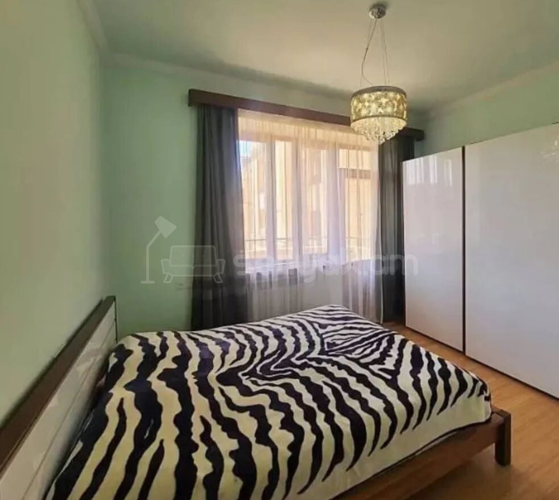 4 Սենյականոց Բնակարան Նորակառույցում, 150քմ, 13/14 հարկ, Կապիտալ Վերանորոգված