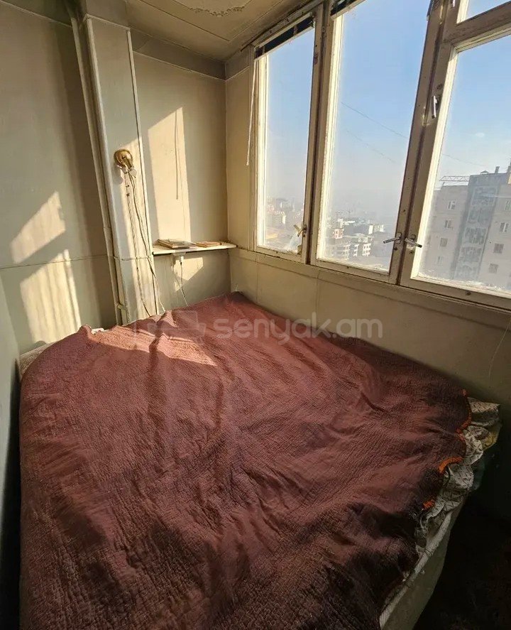 1 Սենյականոց Բնակարան, 42քմ, 8/9 հարկ, Նորմալ Վիճակում