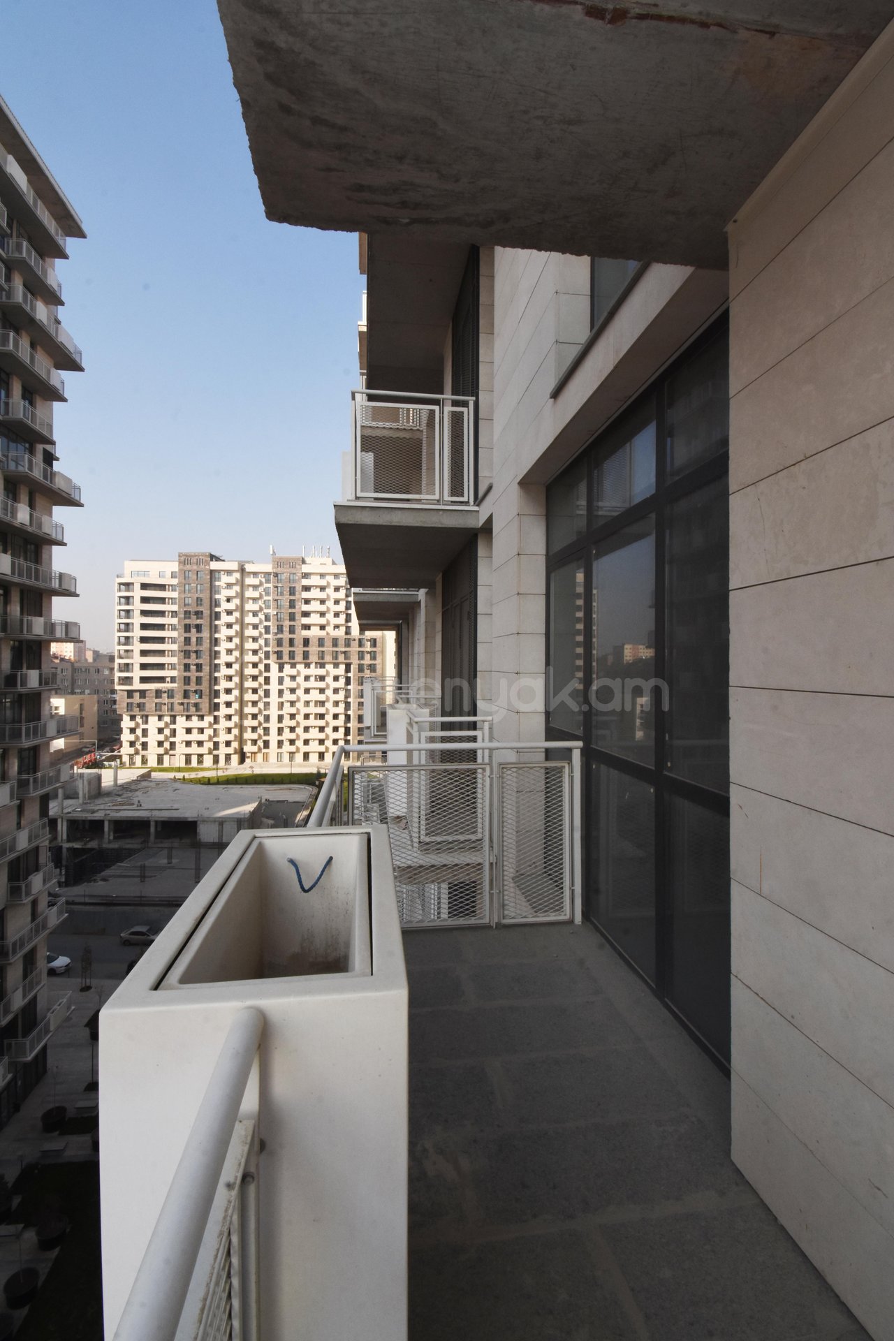 3 Սենյականոց Բնակարան Նորակառույցում, 92քմ, 9/18 հարկ, Զրոյական Վիճակում