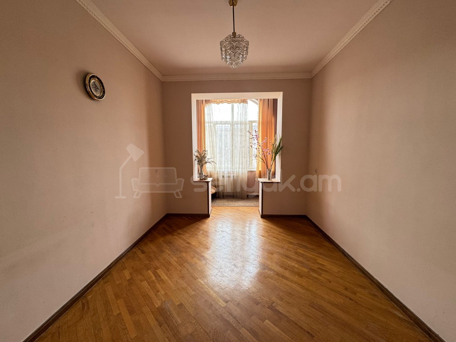 3 Սենյականոց Բնակարան Քարե Շենքում, 78քմ, 4/5 հարկ, Նորմալ Վիճակում