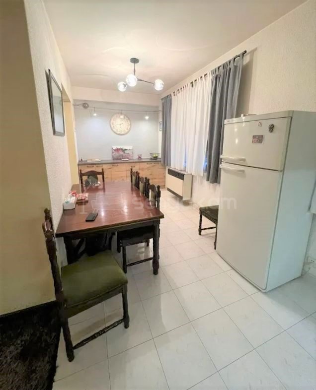 2 Սենյականոց Բնակարան Քարե Շենքում, 72քմ, 1/5 հարկ, Կապիտալ Վերանորոգված