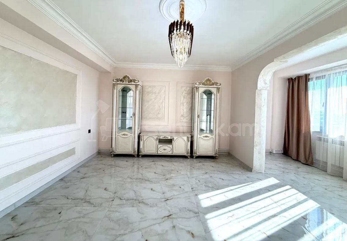 4 Սենյականոց Բնակարան, 90քմ, 8/9 հարկ, Դիզայներական Վերանորոգված