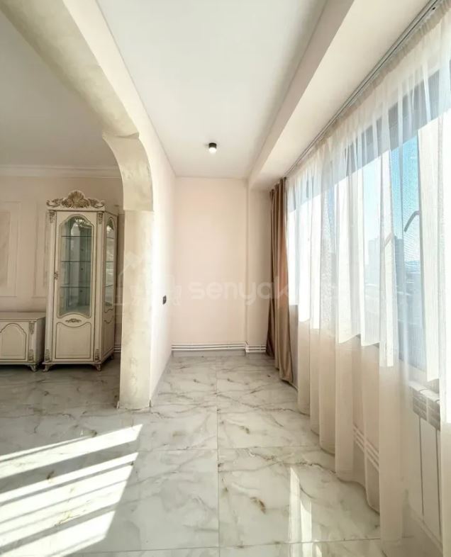 4 Սենյականոց Բնակարան, 90քմ, 8/9 հարկ, Դիզայներական Վերանորոգված