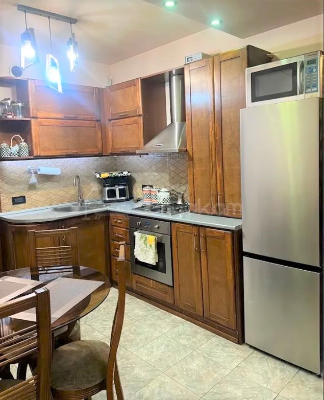 3 Սենյականոց Բնակարան, 86քմ, 1/11 հարկ, Կապիտալ Վերանորոգված