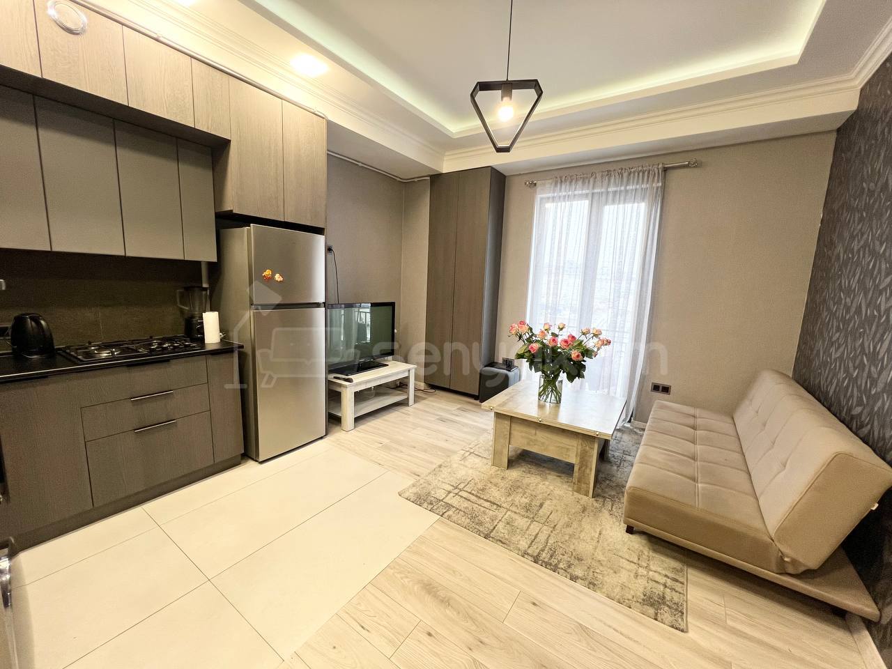 2 Սենյականոց Բնակարան Նորակառույցում, 40քմ, 9/13 հարկ, Կապիտալ Վերանորոգված, Կահավորված, Արևկող