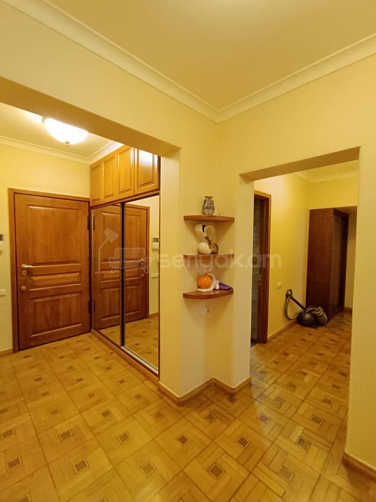 4 Սենյականոց Բնակարան, 96քմ, 7/9 հարկ, Կապիտալ Վերանորոգված