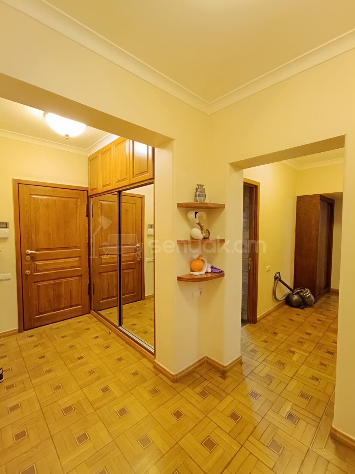 4 Սենյականոց Բնակարան, 96քմ, 7/9 հարկ, Կապիտալ Վերանորոգված