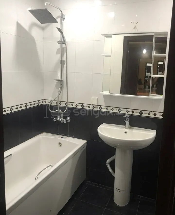 2 Սենյականոց Բնակարան Նորակառույցում, 76քմ, 12/13 հարկ, Կապիտալ Վերանորոգված