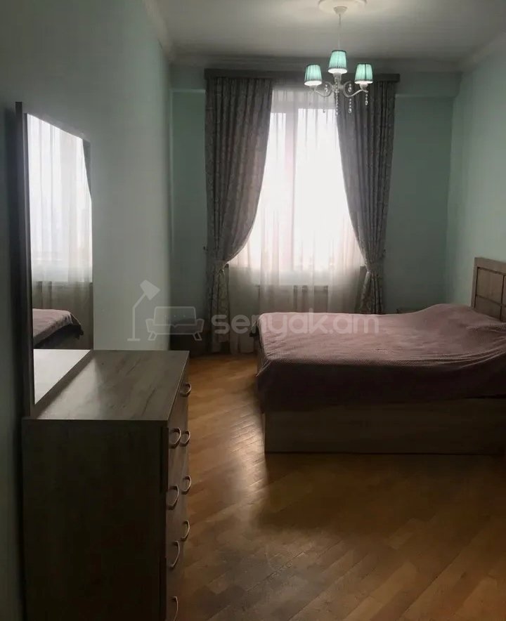 2 Սենյականոց Բնակարան Նորակառույցում, 76քմ, 12/13 հարկ, Կապիտալ Վերանորոգված