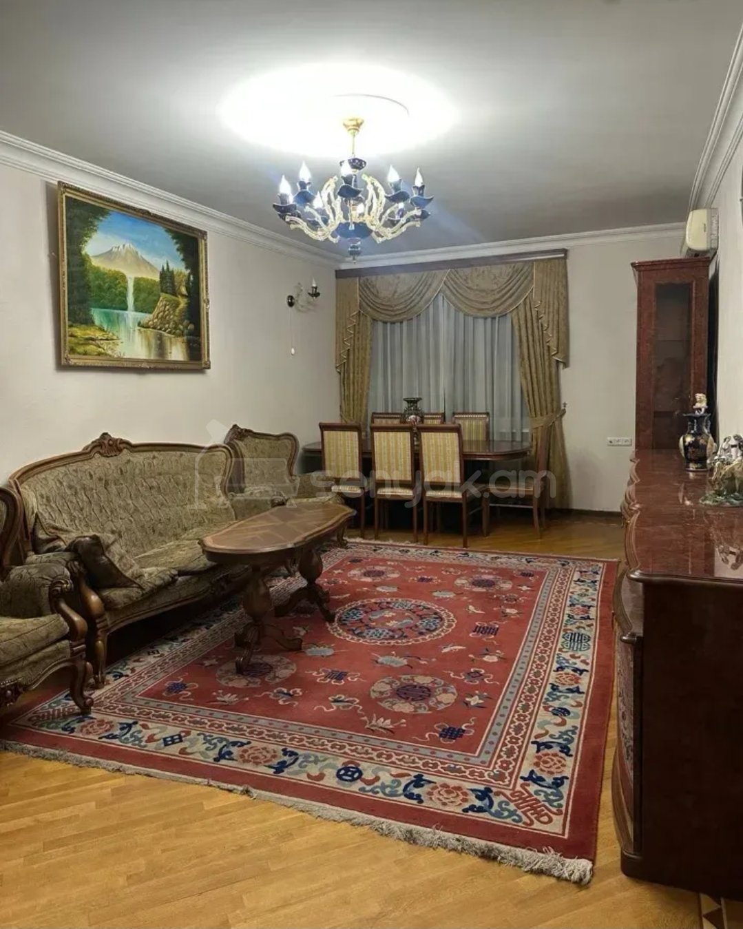 3 Սենյականոց Բնակարան Քարե Շենքում, 80քմ, 3/7 հարկ, Նորմալ Վիճակում, Կահավորված, Արևկող