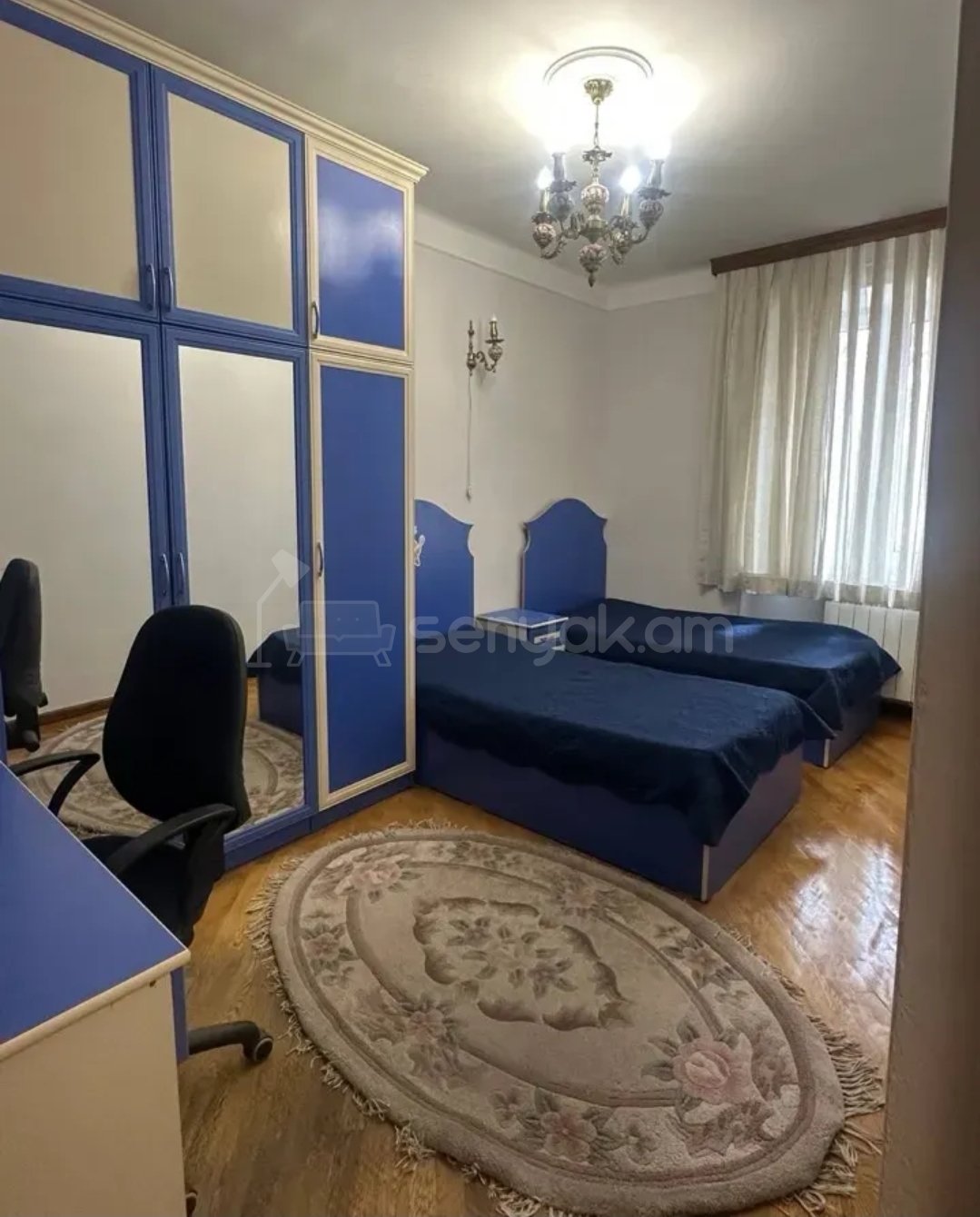 3 Սենյականոց Բնակարան Քարե Շենքում, 80քմ, 3/7 հարկ, Նորմալ Վիճակում, Կահավորված, Արևկող