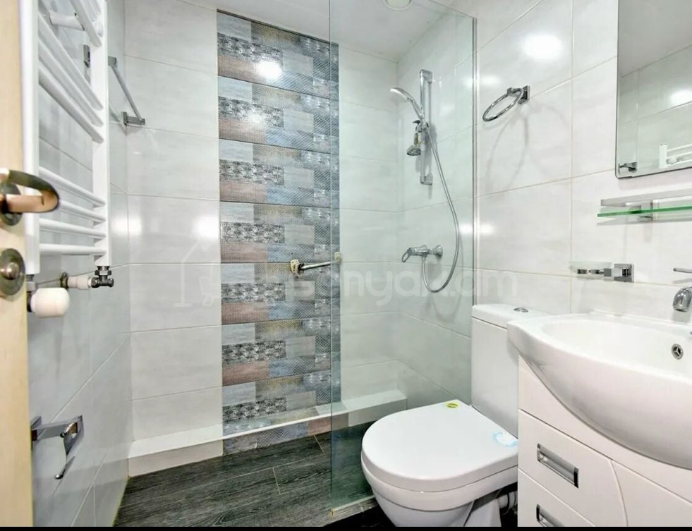 3 Սենյականոց Բնակարան Քարե Շենքում, 78քմ, 2/5 հարկ, Դիզայներական Վերանորոգված, Կահավորված