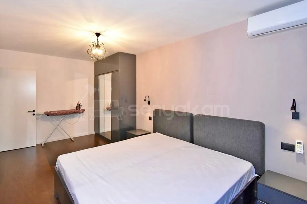 3 Սենյականոց Բնակարան Քարե Շենքում, 78քմ, 2/5 հարկ, Դիզայներական Վերանորոգված, Կահավորված