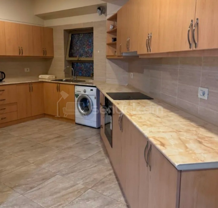 4 Սենյականոց Բնակարան Նորակառույցում, 140քմ, 11/20 հարկ, Դիզայներական Վերանորոգված, Կահավորված