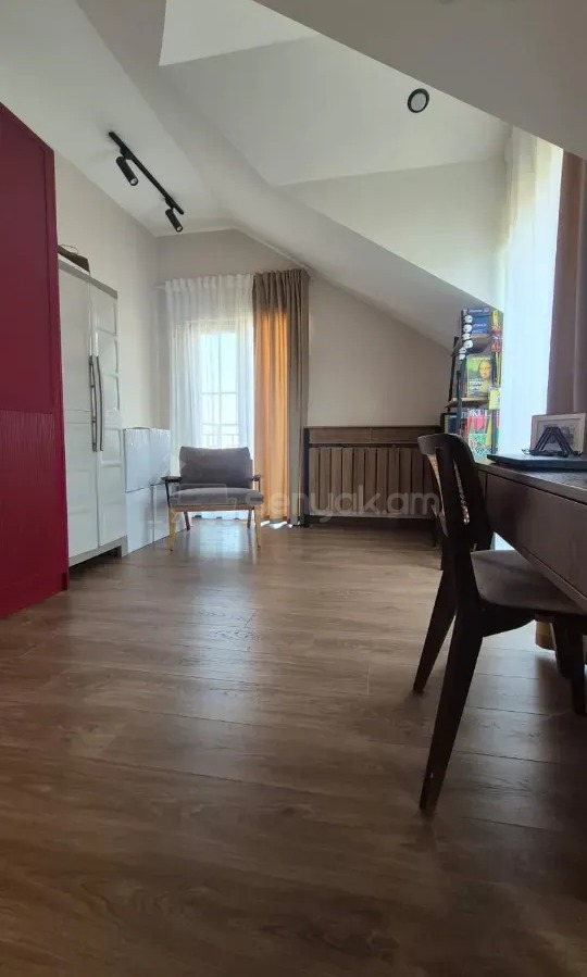 3 Սենյականոց Բնակարան Նորակառույցում, 75քմ, 4/4 հարկ, Դիզայներական Վերանորոգված