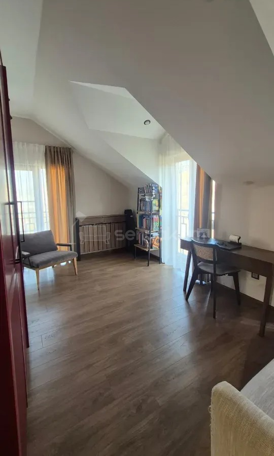 3 Սենյականոց Բնակարան Նորակառույցում, 75քմ, 4/4 հարկ, Դիզայներական Վերանորոգված