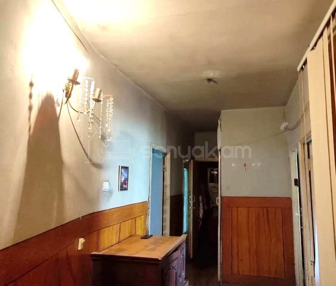 3 Սենյականոց Բնակարան, 70քմ, 3/9 հարկ, Նորմալ Վիճակում