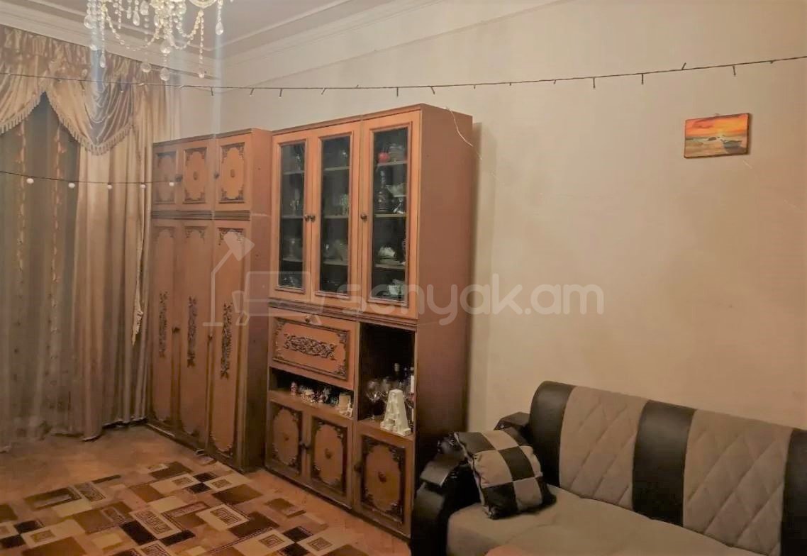 2 Սենյականոց Բնակարան Քարե Շենքում, 79քմ, 3/4 հարկ, Պետական Վիճակում