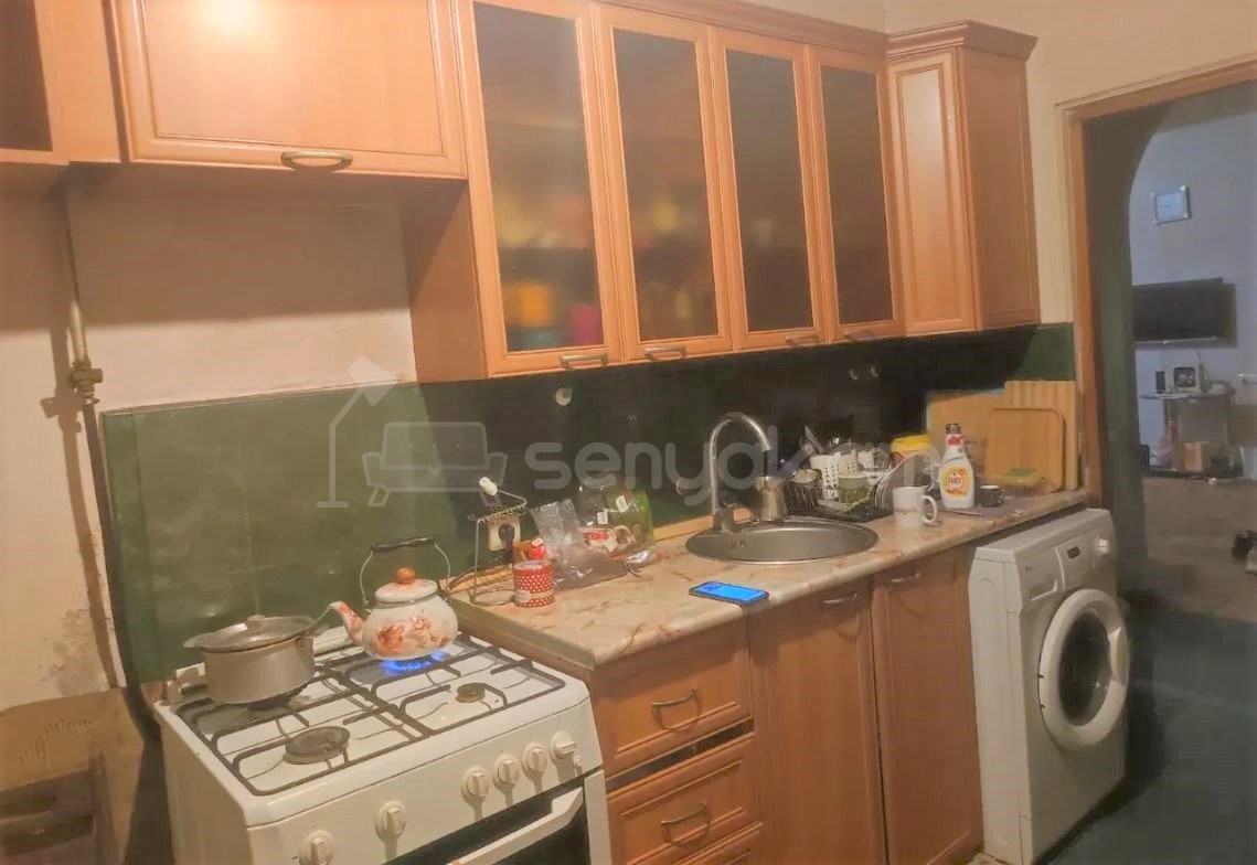 2 Սենյականոց Բնակարան Քարե Շենքում, 79քմ, 3/4 հարկ, Պետական Վիճակում