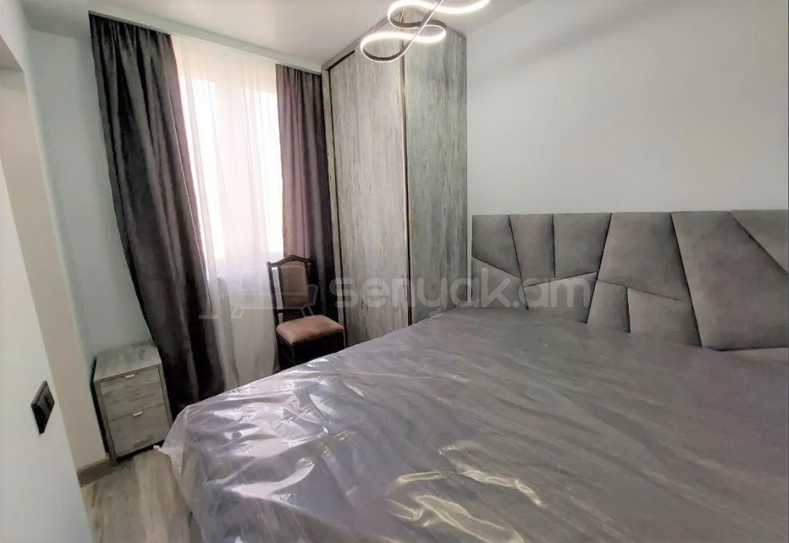 2 Սենյականոց Բնակարան, 40քմ, 7/10 հարկ, Կապիտալ Վերանորոգված, Կահավորված, Արևկող