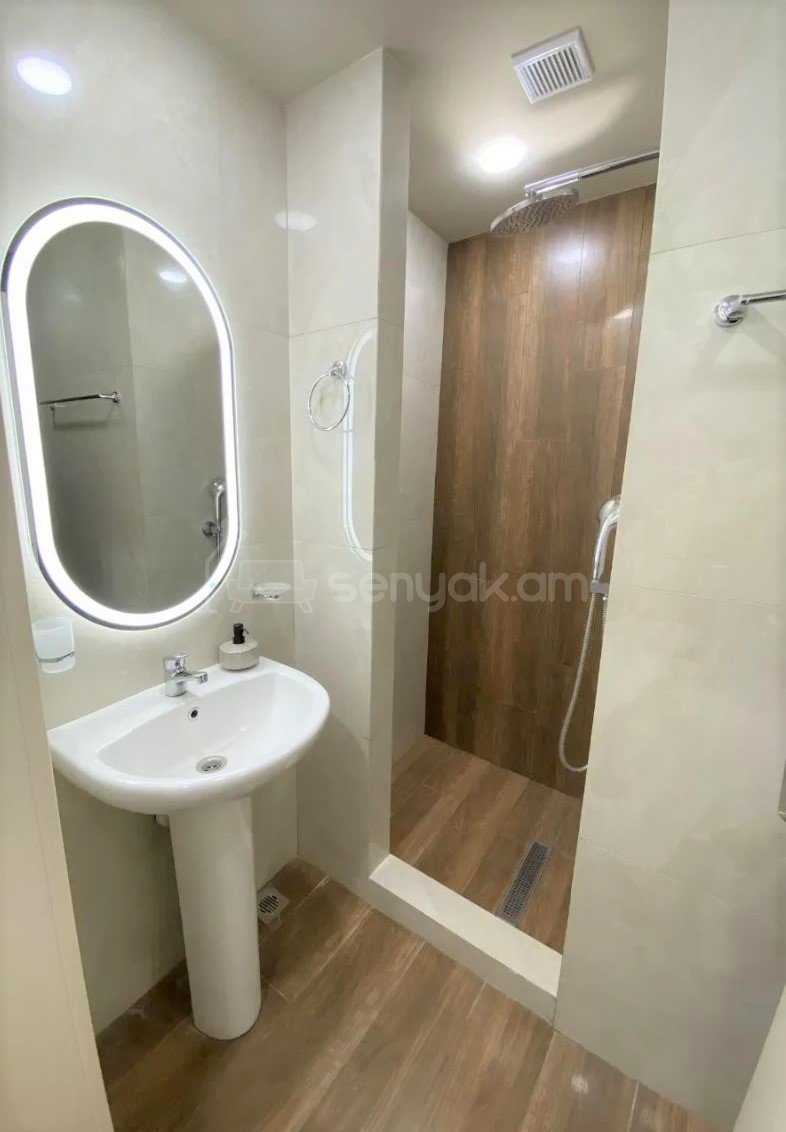 2 Սենյականոց Բնակարան Նորակառույցում, 40քմ, 1/3 հարկ, Կապիտալ Վերանորոգված, Կահավորված, Արևկող