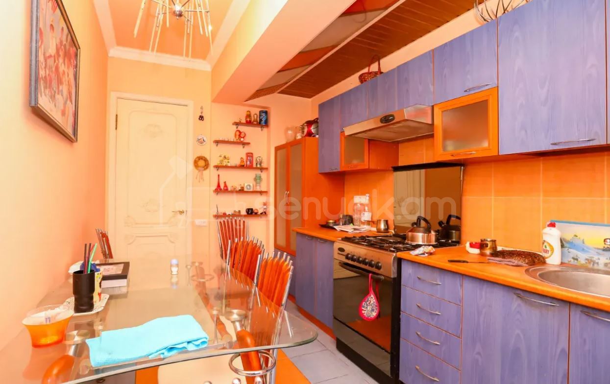 3 Սենյականոց Բնակարան, 81քմ, 5/10 հարկ, Կապիտալ Վերանորոգված