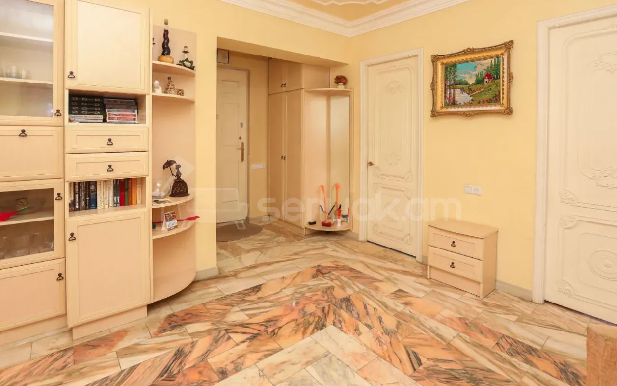 3 Սենյականոց Բնակարան, 81քմ, 5/10 հարկ, Կապիտալ Վերանորոգված