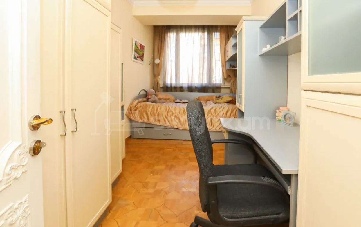 3 Սենյականոց Բնակարան, 81քմ, 5/10 հարկ, Կապիտալ Վերանորոգված