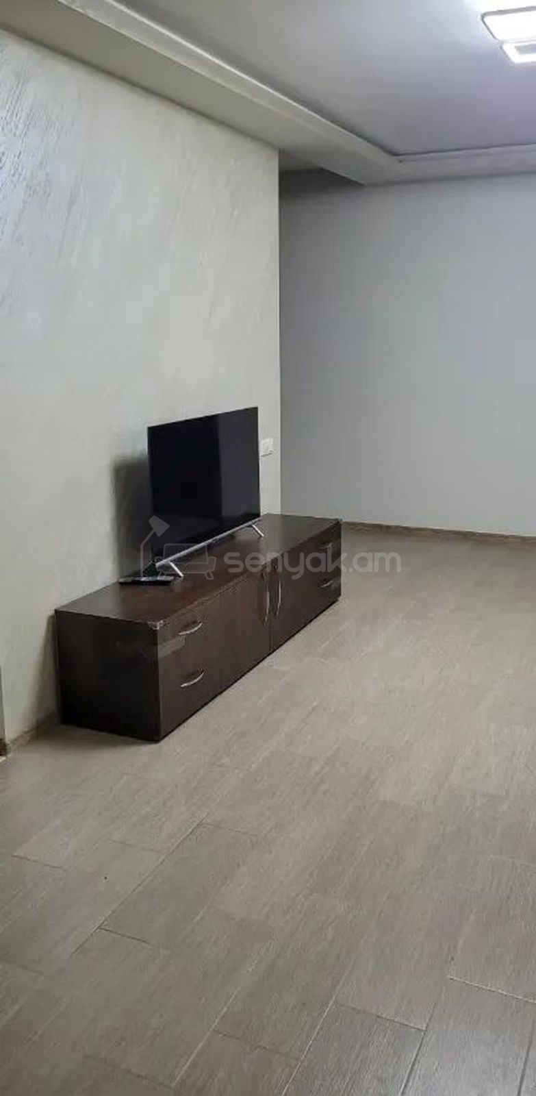 3 Սենյականոց Բնակարան, 57քմ, 4/4 հարկ, Կապիտալ Վերանորոգված