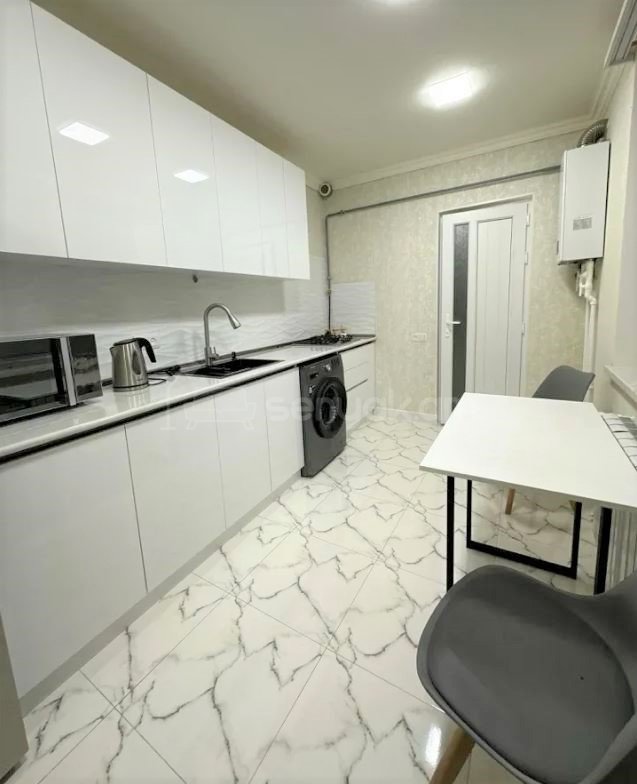 3 Սենյականոց Սեփական Տուն, 95քմ, Կապիտալ Վերանորոգված, Կահավորված