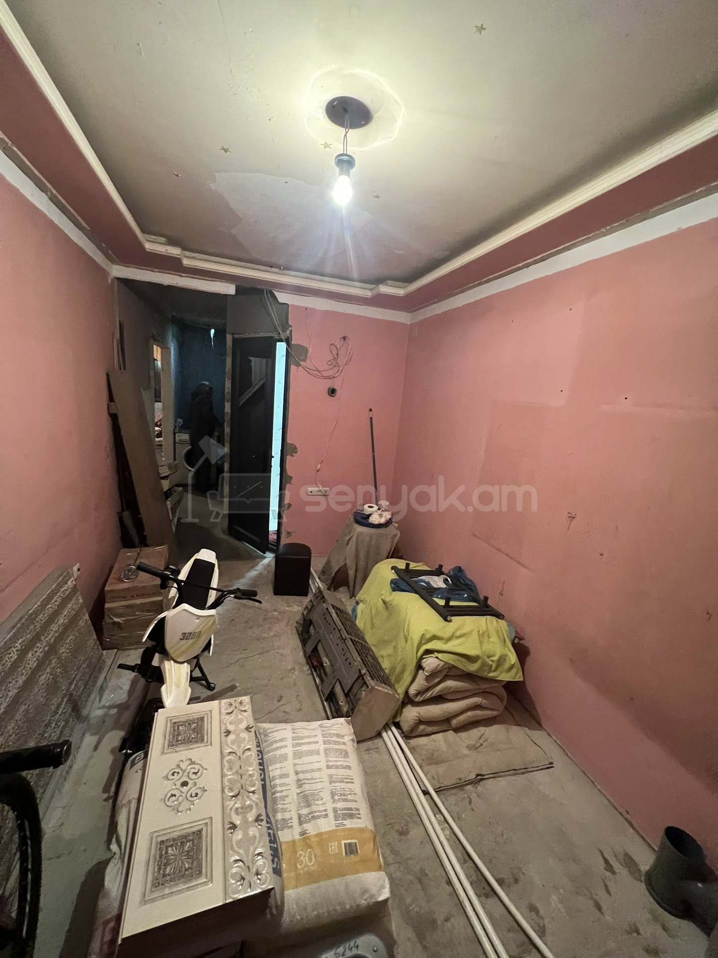 3 Սենյականոց Բնակարան, 52քմ, 2/5 հարկ, Նորմալ Վիճակում
