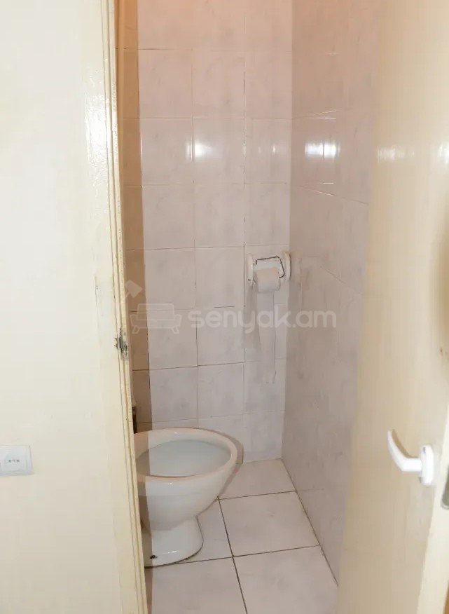 1 Սենյականոց Բնակարան, 54քմ, 8/9 հարկ, Նորմալ Վիճակում