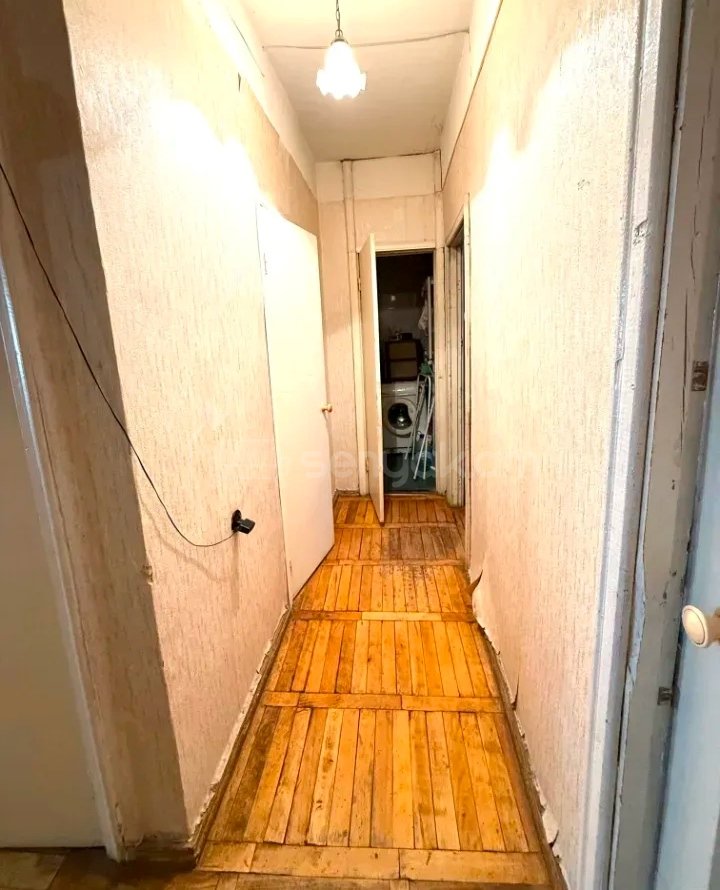 3 Սենյականոց Բնակարան Քարե Շենքում, 78քմ, 4/5 հարկ, Պետական Վիճակում