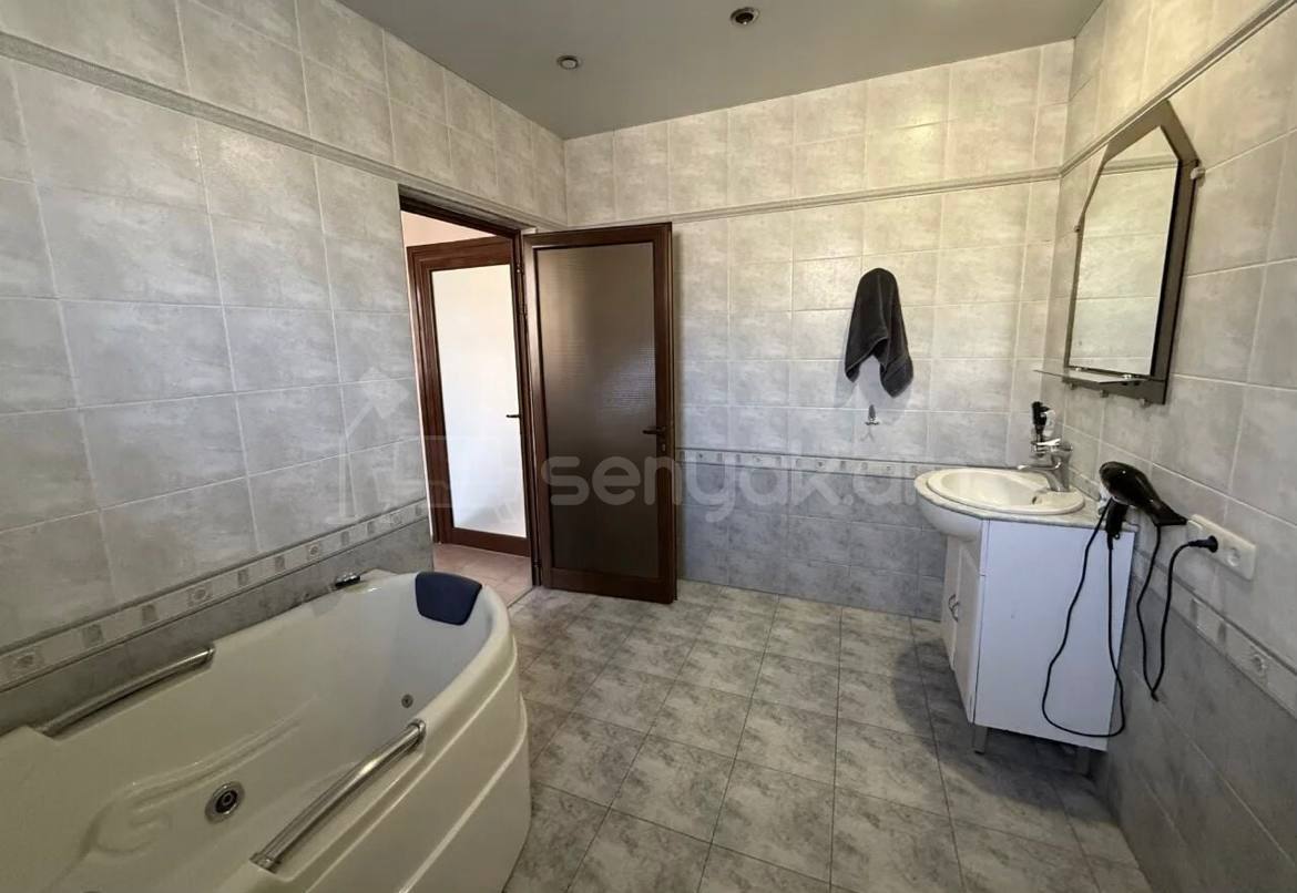 5 Սենյականոց Սեփական Տուն, 340քմ, Կապիտալ Վերանորոգված, Ավտոտնակով