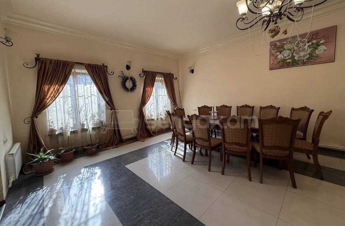 5 Սենյականոց Սեփական Տուն, 340քմ, Կապիտալ Վերանորոգված, Ավտոտնակով