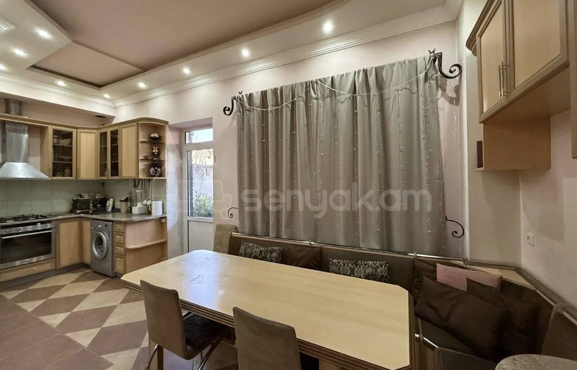 5 Սենյականոց Սեփական Տուն, 340քմ, Կապիտալ Վերանորոգված, Ավտոտնակով