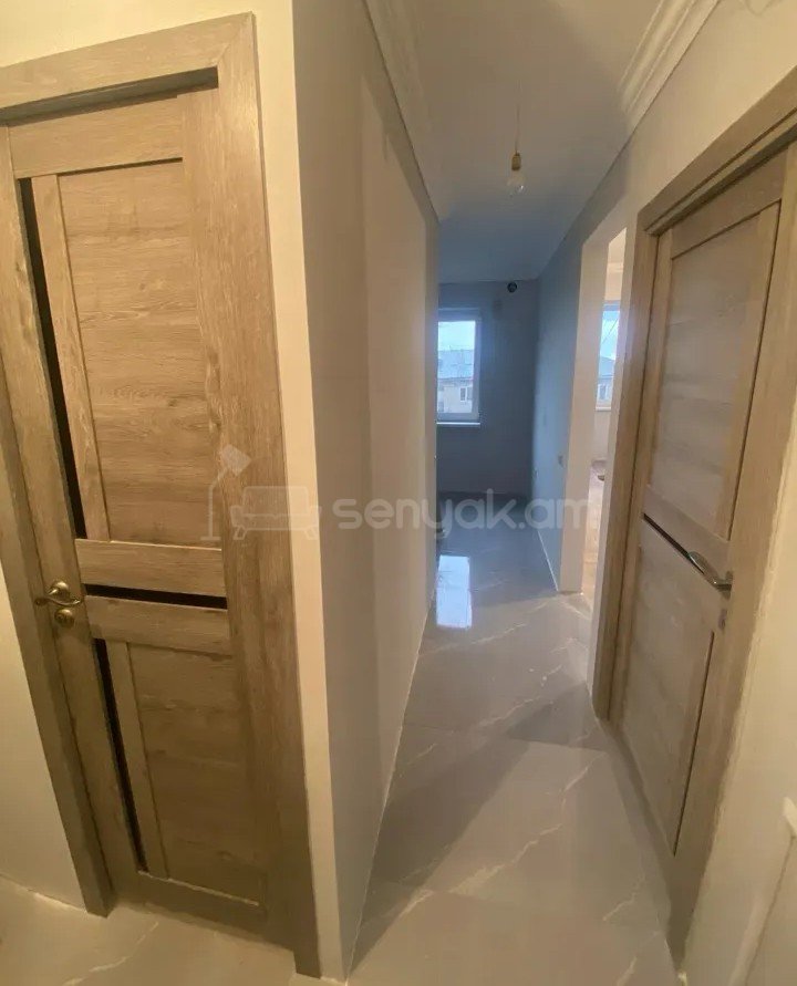 1 Սենյականոց Բնակարան, 36քմ, 4/4 հարկ, Կապիտալ Վերանորոգված